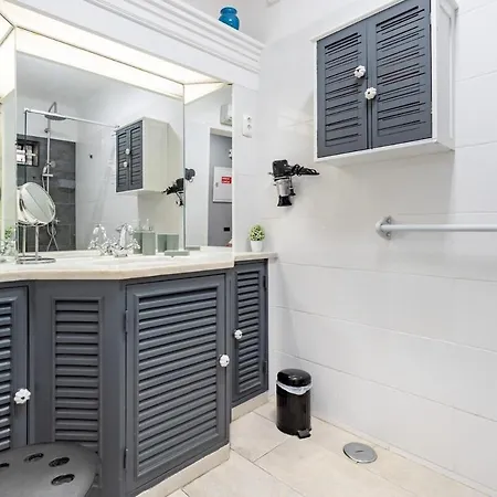 Apartament Collete *